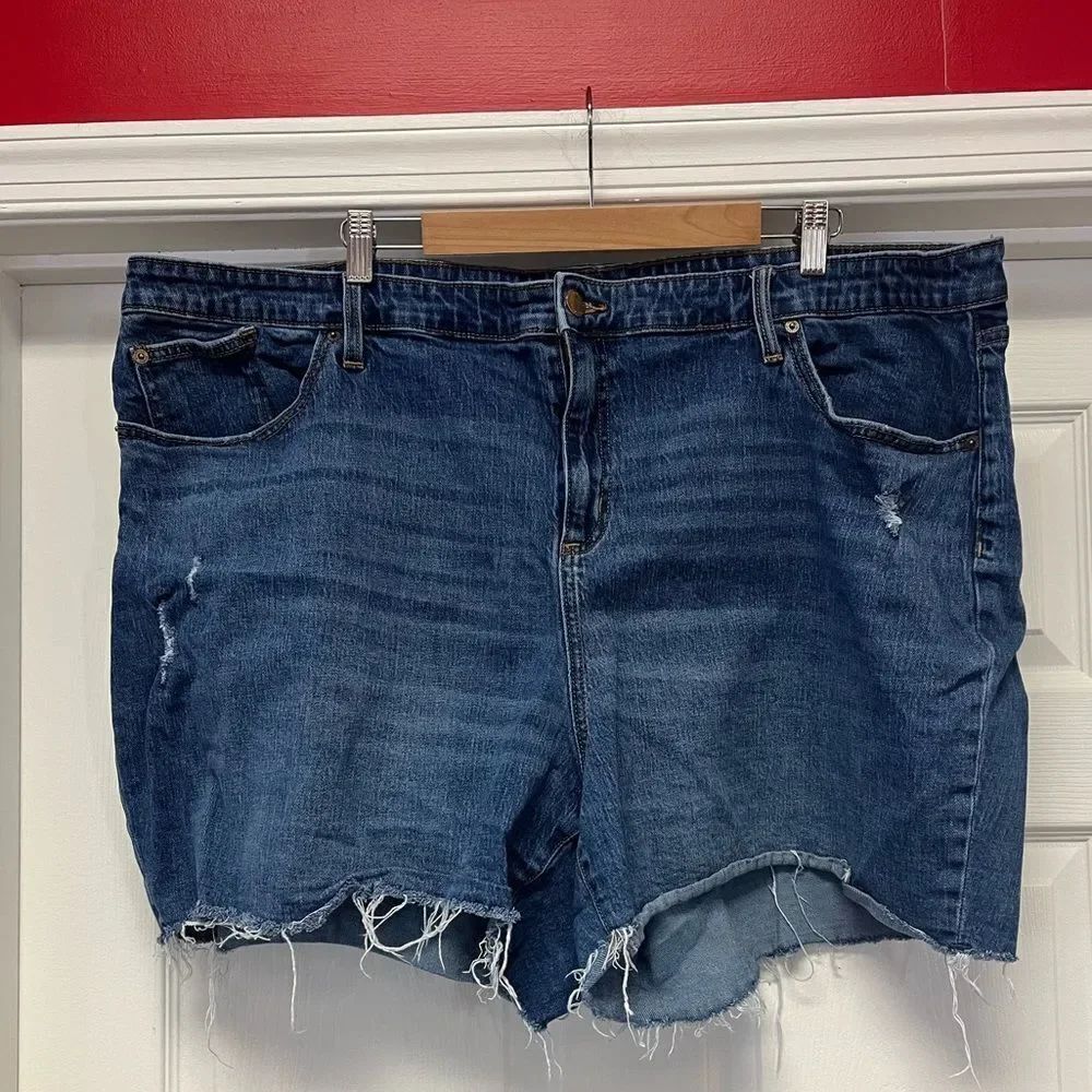 Universal Threads Frayed Hem Denim Shorts sz 26 W